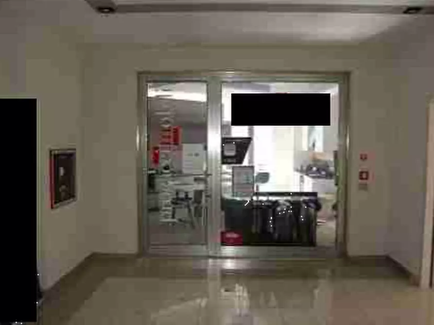 locale commerciale in vendita a Gubbio
