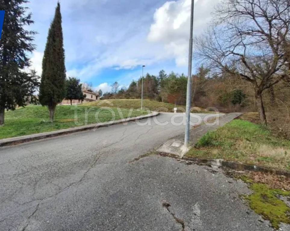 terreno edificabile in vendita a Gubbio in zona Branca