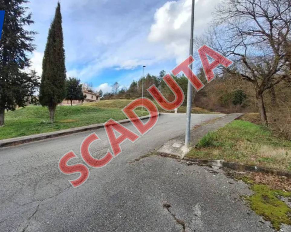 terreno edificabile in vendita a Gubbio in zona Branca