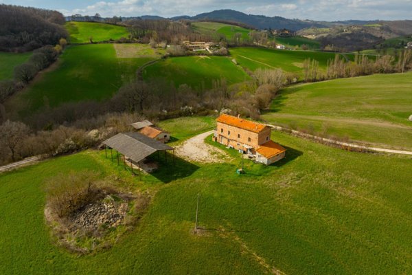 casa indipendente in vendita a Gubbio in zona Mocaiana