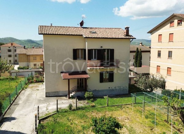 casa indipendente in vendita a Gubbio