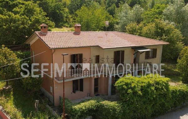 casa indipendente in vendita a Gubbio in zona Torre Calzolari
