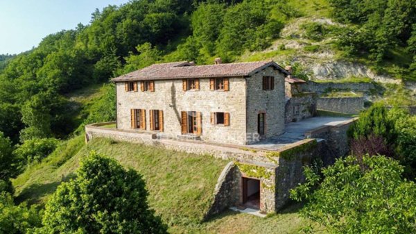 casa indipendente in vendita a Gubbio