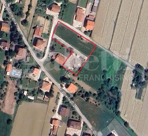 terreno edificabile in vendita a Gubbio