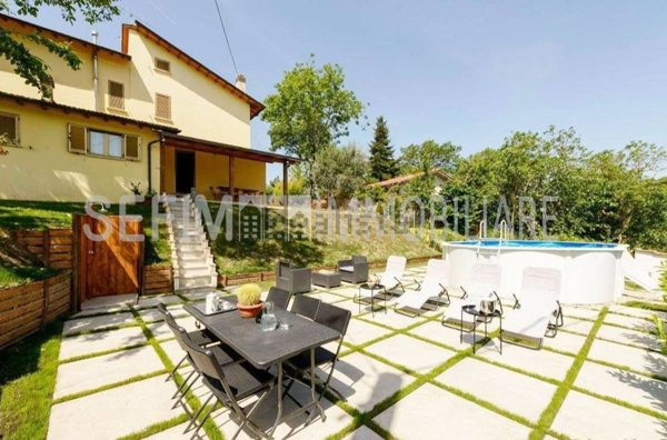 casa indipendente in vendita a Gubbio