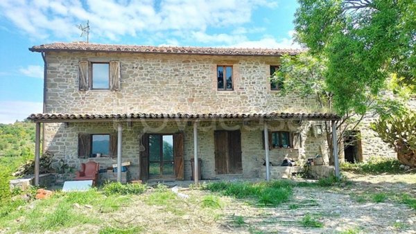 casa indipendente in vendita a Gubbio