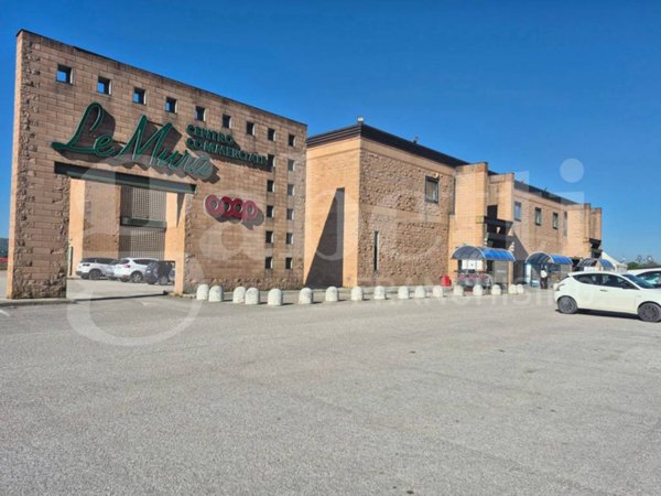 negozio in vendita a Gubbio