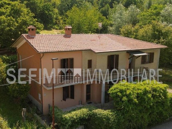 casa indipendente in vendita a Gubbio in zona Torre Calzolari