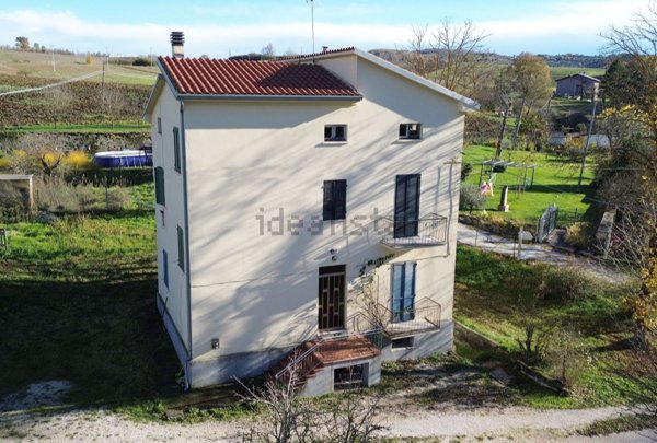 casa indipendente in vendita a Gubbio