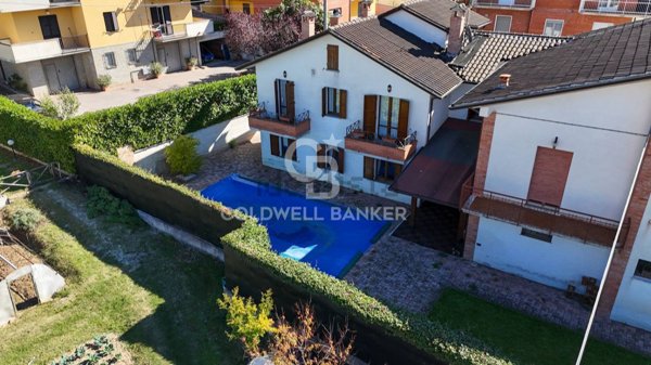 appartamento in vendita a Gubbio in zona Semonte