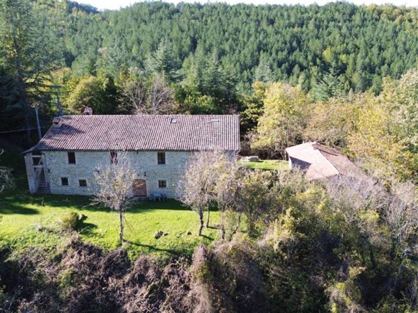 casa indipendente in vendita a Gubbio