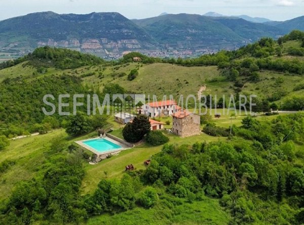 casale in vendita a Gubbio in zona San Martino in Colle