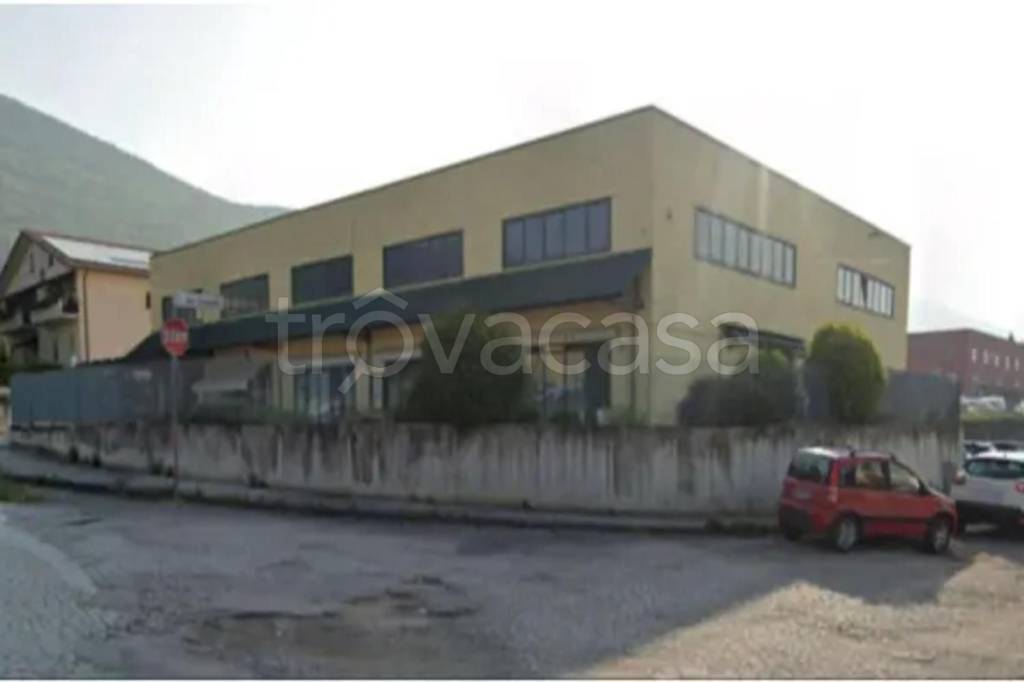 negozio in vendita a Gubbio