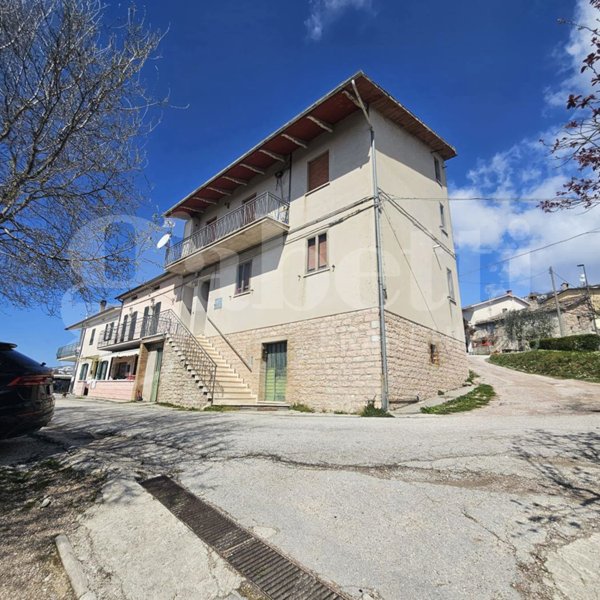 quadrivano in vendita a Gubbio