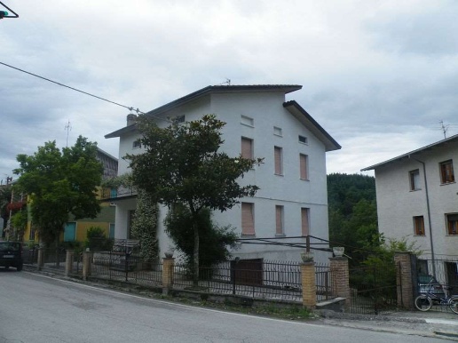 casa indipendente in vendita a Gubbio in zona Colpalombo