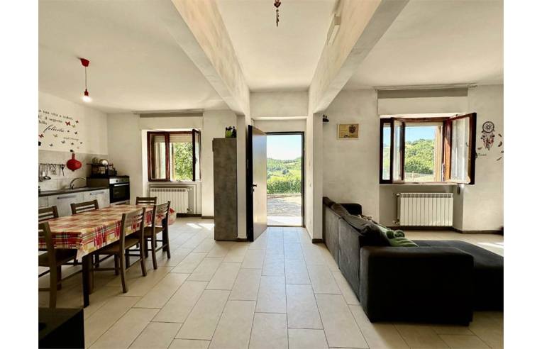 casa indipendente in vendita a Gubbio in zona Carbonesca