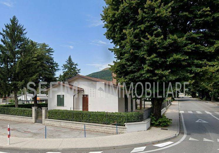 casa indipendente in vendita a Gubbio