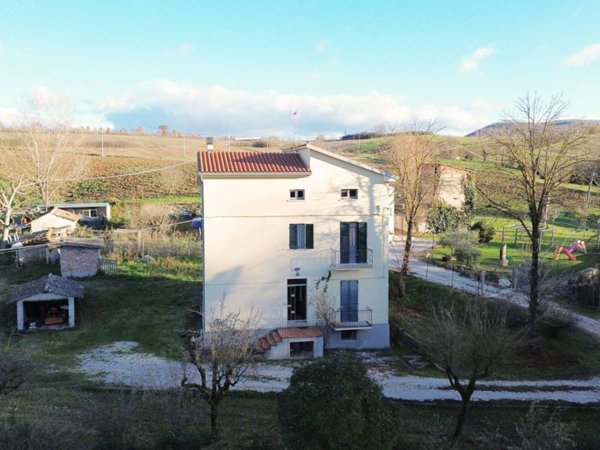 casa indipendente in vendita a Gubbio in zona Spada