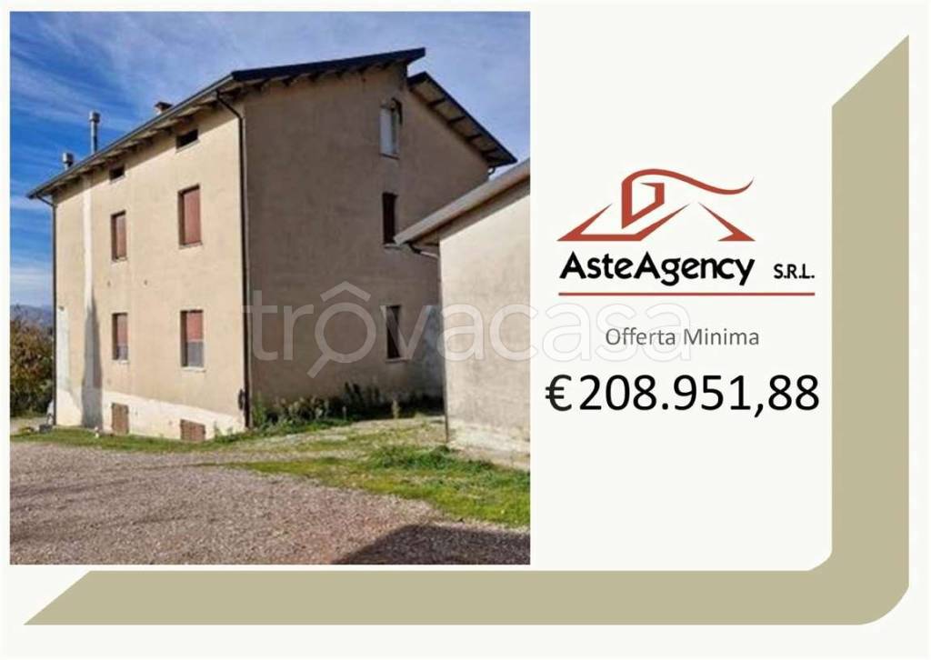 appartamento in vendita a Gubbio in zona Torre Calzolari