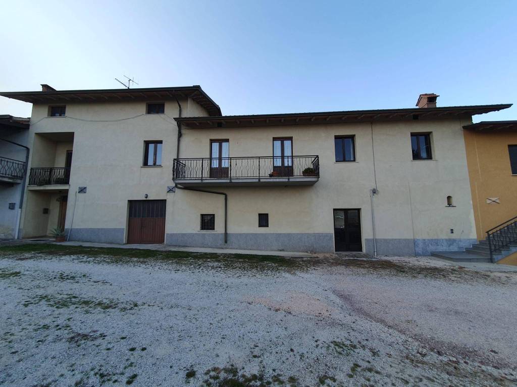appartamento in vendita a Gubbio in zona Mocaiana