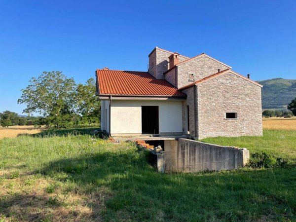 casa indipendente in vendita a Gubbio in zona San Martino in Colle
