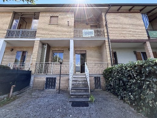 casa indipendente in vendita a Gubbio