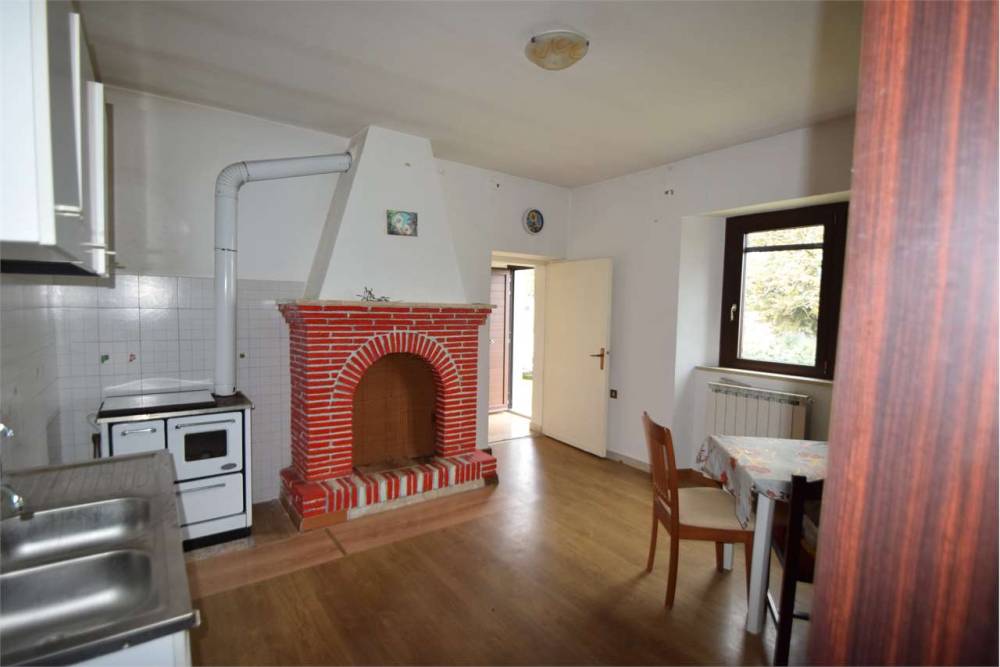 casa indipendente in vendita a Gubbio in zona Belvedere