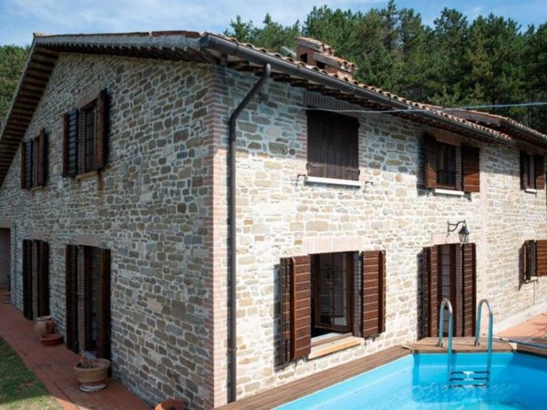 casa indipendente in vendita a Gubbio