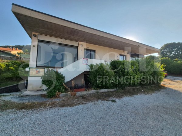casa semindipendente in vendita a Gubbio