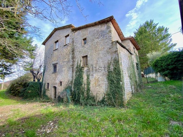 casale in vendita a Gubbio