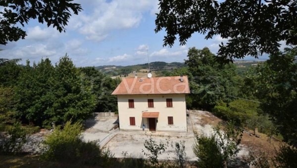 casa indipendente in vendita a Gubbio in zona Belvedere
