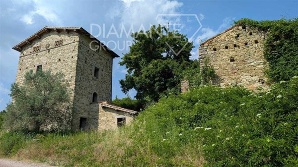 azienda agricola in vendita a Gubbio in zona Colpalombo