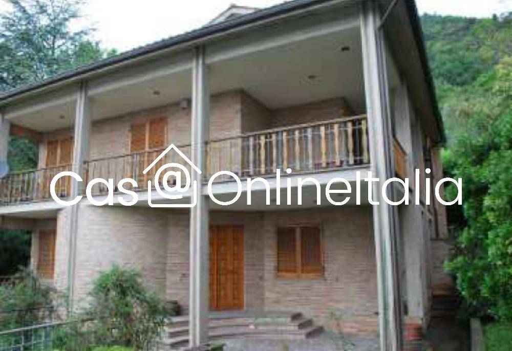 casa indipendente in vendita a Gubbio