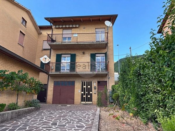 appartamento in vendita a Gubbio in zona Semonte