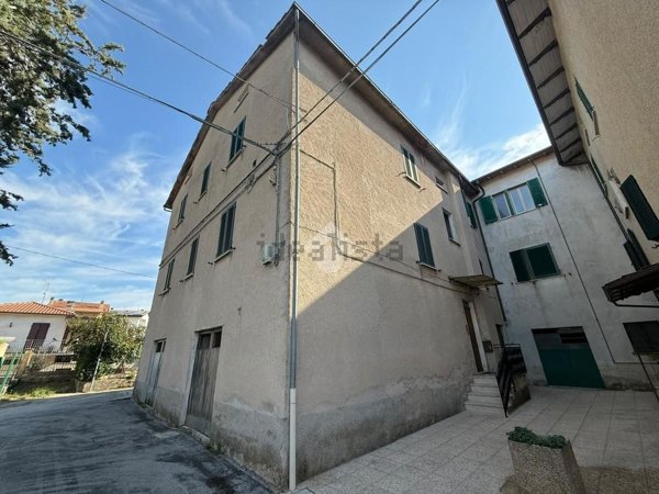 appartamento in vendita a Gubbio in zona Padule