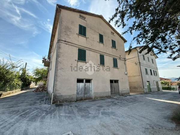 appartamento in vendita a Gubbio in zona Padule