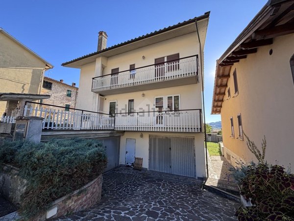 appartamento in vendita a Gubbio in zona Semonte