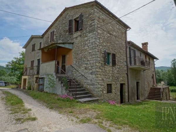 casa indipendente in vendita a Lisciano Niccone