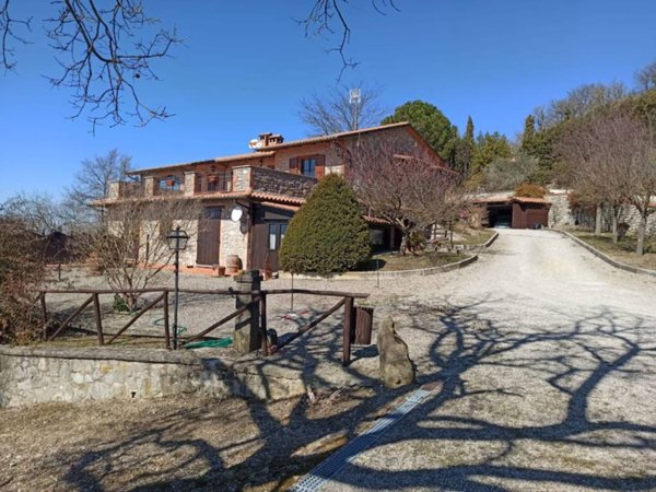 casa indipendente in vendita a Lisciano Niccone