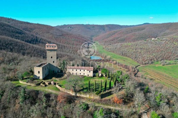 villa in vendita a Lisciano Niccone in zona Reschio