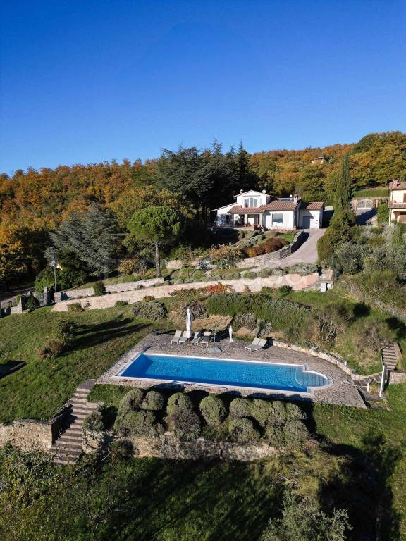casa indipendente in vendita a Lisciano Niccone