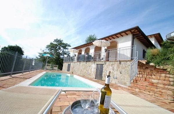 casa indipendente in vendita a Lisciano Niccone