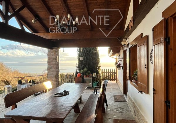 casa indipendente in vendita a Lisciano Niccone in zona Gosparini