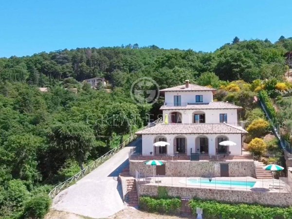 casa indipendente in vendita a Lisciano Niccone