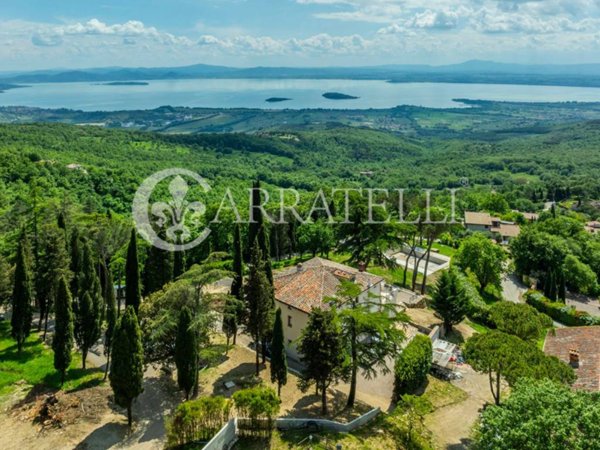 casa indipendente in vendita a Lisciano Niccone