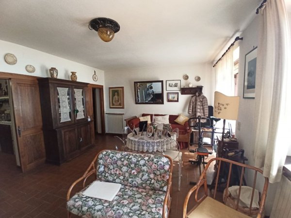 casa indipendente in vendita a Lisciano Niccone