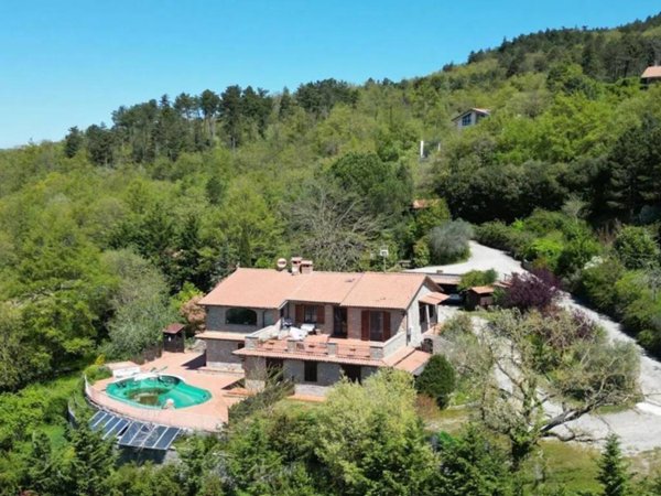 casa indipendente in vendita a Lisciano Niccone
