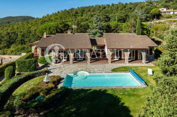 casa indipendente in vendita a Lisciano Niccone