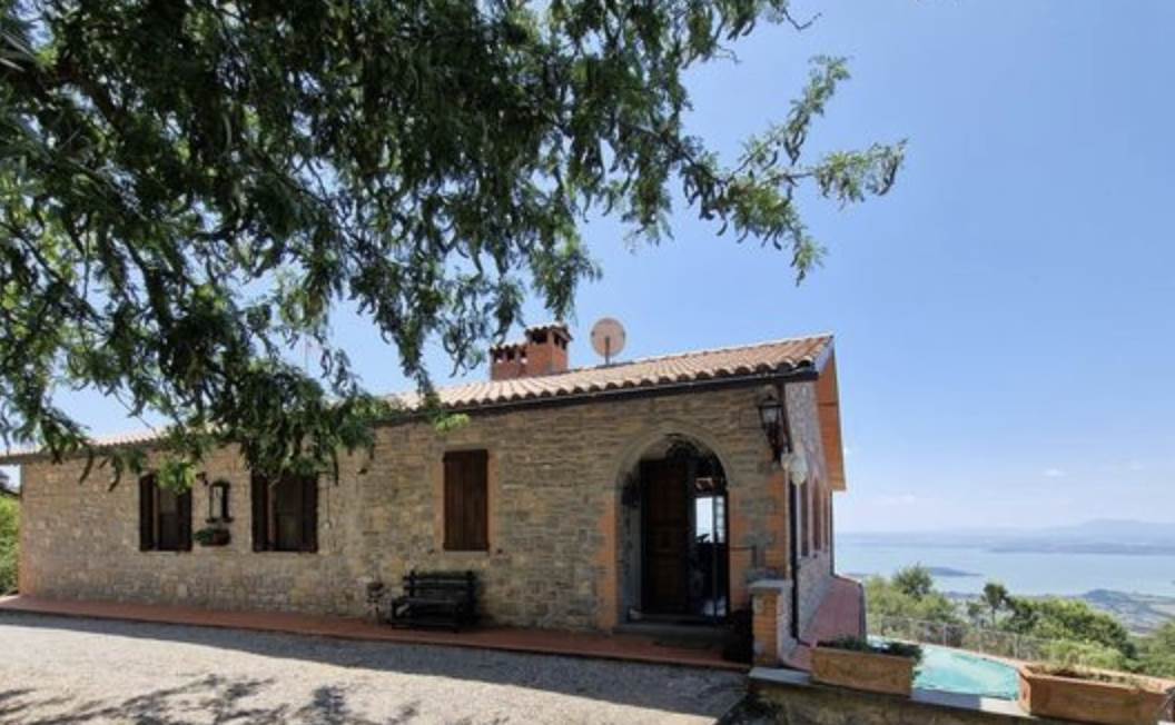 casa indipendente in vendita a Lisciano Niccone