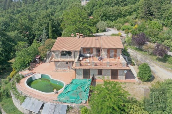 casa indipendente in vendita a Lisciano Niccone